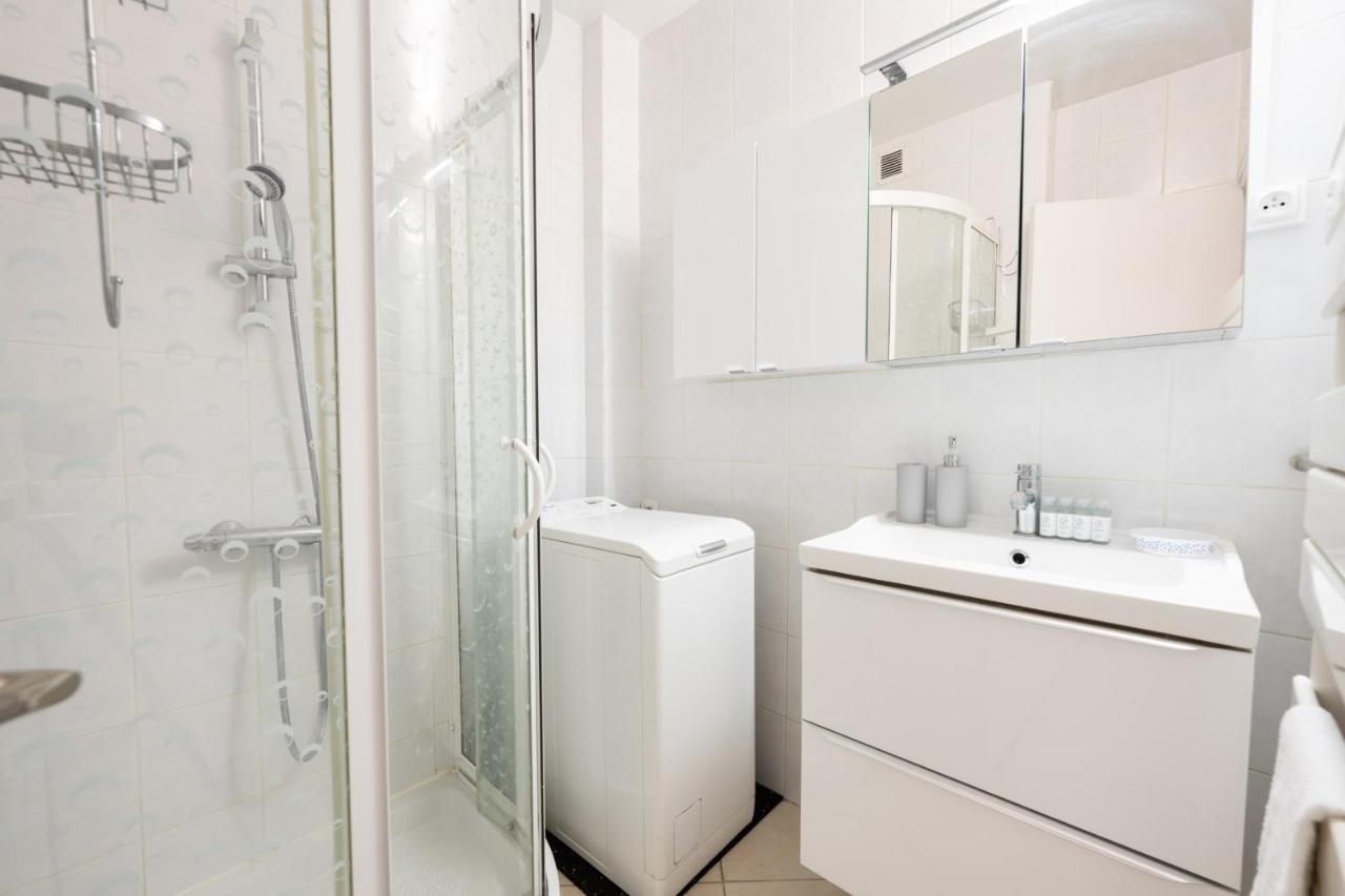 Le Boileau - Apartment For 4 People Parking And Balcony Close To The Lake آنسي المظهر الخارجي الصورة
